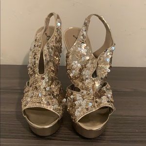 Gomax Tiny Dancer Platform Shoe/ SIZE WOMEN’s 10